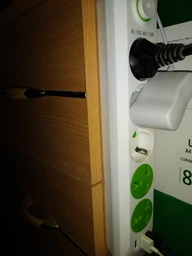 Мережевий фільтр Voltronic 3 розетки EU + 2 розетки Universal + 3 USB, 1.5 м, переріз 3х0.75 мм, 2500 В Білий (F02U-White)