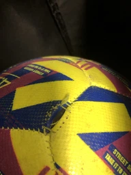Мяч футбольный Select Street Soccer v23 жовтий Уні 4,5 (5703543316106) фото от покупателей 3