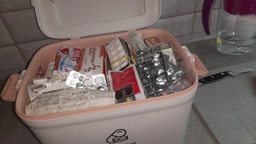 Велика пластикова аптечка-органайзер для медикаментів (CM062210білий) фото від покупців 3