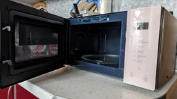 Микроволновая печь SAMSUNG Bespoke MS23T5018AK/UA фото от покупателей 12