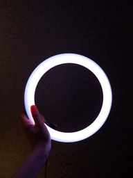 Кільцева світлодіодна кольорова LED лампа RGB MJ26 з тримачем 26 см для блогерів (003102)