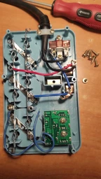 Сітковий фільтр XOKO SP-3-3-1, 2 м, 3 EU розетки, 1 міжнародна розетка, 3 USB сірий фото від покупців 5