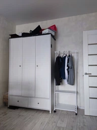 Стійка вішалка пересувна для одягу з полицею для взуття The New Coat Rack 365 CR на коліщатках фото від покупців 6