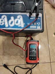 Зарядное устройство для автомобиля и мотоцикла FOXSUR 12V 5A импульсное зарядное устройство с ЖК-дисплеем Красный фото от покупателей 3