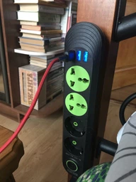 Мережевий фільтр Voltronic 2 розетки EU + 2 розетки Universal + 3 USB, 1.5 м, переріз 3х0.75 мм, 2500 В Чорний (F01U-Black) фото від покупців 9