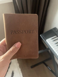 Шкіряна Обкладинка на Паспорт DNK Leather Passport-H бордова фото от покупателей 3