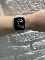 Смарт-годинник Apple Watch SE (2023) GPS 40mm Starlight Aluminium Case with Starlight Sport Band - M/L (MR9V3QP/A) фото від покупців 17