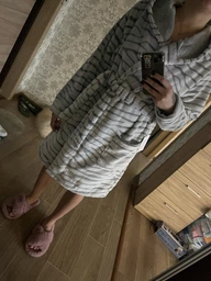 Халат женский махровый теплый с капюшоном зимний BARWA garments 0227 XL Котик на сером (2110002274373) фото от покупателей 1