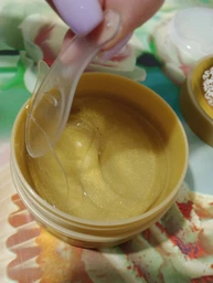 Гидрогелевые патчи для глаз Venzen Gold Moisturizing Eye Mask с Золотом и Экстрактом спирулины 80 г (6941349315063/6973098899877) фото от покупателей 7