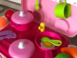 Дитяча ігрова кухня в валізці UFT Fun Cooking фото від покупців 1