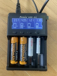 Зарядное устройство Fenix ARE-A4 (18650, 14500, 26650, АА, ААА, 16340, 10440, С, 21700)