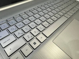 Ноутбук HP Laptop 15s-eq2052ua (4A7N7EA) Natural Silver / AMD Ryzen 7 5700U / RAM 16 ГБ / SSD 512 ГБ / Подсветка клавиатуры фото от покупателей 15