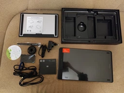 Графический монитор Huion Kamvas Pro 13