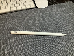 Стилус для рисования на iPad 2018-2025 г Active Stylus Pen, белый фото от покупателей 13