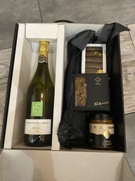 Набор с игристым вином Lambrusco "Карамельная вечеринка" (4820207316331) фото от покупателей 4