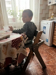 Стільчик зростаючий, помічник Монтессорі 77,5см Сірий фото від покупців 2