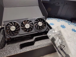 Відеокарта GeForce RTX 4070 Ti 12GB GDDR6X Windforce OC Gigabyte (GV-N407TWF3OC-12GD) фото от покупателей 3