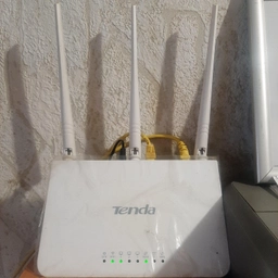 Маршрутизатор Tenda F3 фото от покупателей 3