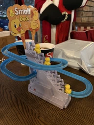 Интерактивная игрушка "Small-Duck 3" - горка-трек с подъёмником для утят с музыкой (FG22)