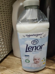 Кондиционер для белья Lenor Для чувствительной кожи 71 цикл стирки 1.491 л (8700216723985) фото от покупателей 9