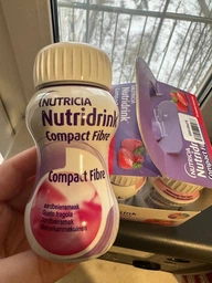 Энтеральное питание Nutricia Nutridrink Compact Fibre Strawberry со вкусом клубники с высоким содержанием энергии и пищевыми волокнами 4 шт х 125 мл (8716900551628) фото от покупателей 5