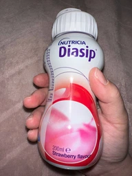 Ентеральне харчування Nutricia Diasip Strawberry flavour Діасіп зі смаком полуниці 200 мл (8716900581175) фото від покупців 5