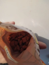 Упаковка лакомств для котов Dreamies с курицей 6 шт по 60 г (4008429037887) фото от покупателей 3