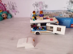 Конструктор LEGO City Great Vehicles Канікули в будинку на колесах 190 деталей (60283) фото від покупців 16