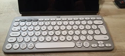 Клавіатура бездротова Logitech K380 Multi-Device Bluetooth UA Sand (920-011165) фото від покупців 2