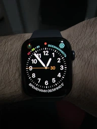 Смарт-годинник Apple Watch Series 9 GPS 41mm Starlight Aluminium Case with Starlight Sport Band - M/L (MR8U3QP/A) фото від покупців 15