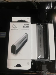 Щетка для очистки винила Audio-Technica acc AT6011a Anti-Static Record Brush (AT6011a)