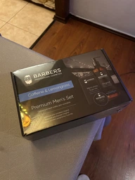Подарунковий набір для чоловіків Barbers Caffeine & Lemongrass Шампунь для чоловіків для щоденного використання Original 400 мл + Бальзам для бороди Original 50 мл + Шкарпетки чоловічі Trust me (4823109407930) фото от покупателей 7