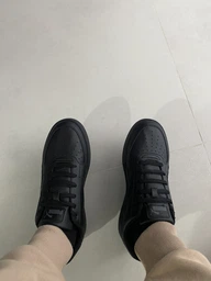 Мужские кеды низкие Puma Caven 2.0 39229004 42.5 (8.5UK) 27.5 см Puma Black-Puma White-Gold (4099683251690) фото от покупателей 7