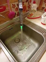 Насадка для крана з LED підсвіткою UFT Led Water фото від покупців 1