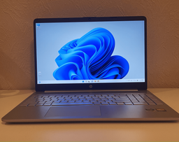 Ноутбук HP Laptop 15s-eq2056ua (4A7P1EA ) Natural Silver / AMD Ryzen 3 5300U / RAM 16 ГБ / SSD 512 ГБ / Подсветка клавиатуры фото от покупателей 1