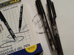 Набор гелевых ручек Buromax Erase Slim Пиши-стирай 0.5 мм Черный корпус 12 шт (BM.8300-02) фото от покупателей 1