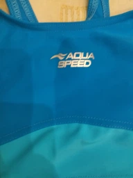 Дитячий суцільний купальник для дівчинки Aqua Speed EMILY 6873 367-42 128 см Темно-синій/Блакитний (5908217668738) фото від покупців 2