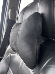 Автомобильная подушка АвтоХоп на подголовник Черная в ромбы вставка алькантары фото от покупателей 2