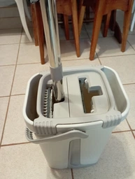 Набiр для прибирання швабра ледар з відром 12 л Scratch Cleaning Mop Expert R1 З віджимом і складною ручкою Змінні насадки з мікрофібри фото від покупців 13