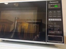 Мікрохвильова піч Panasonic NN-GT264MZPE фото від покупців 6
