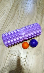 Массажный мячик EasyFit TPR 6,5 см оранжевый (мяч для МФР и йоги, мячик-массажер для спины, ног, рук, шеи) фото от покупателей 1