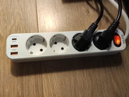 Мережевий фільтр-подовжувач RZTK Power Strip 4+2 USB-A (QC 3.0)+USB-С (PD20W) Black фото від покупців 12