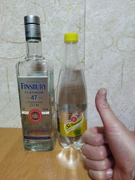 Джин Finsbury Platinum 1 л 47% (4062400142700_4062400170802)
