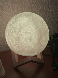 Ночник Светильник настольный 3D Moon Light Lamp Луна на пульте и сенсорное управление 14,5 см с аккумулятором 16 цветов GS-3541