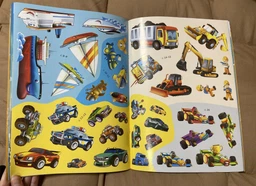 Книжка з наліпками. Транспорт (9789669369741)