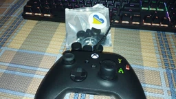 Силиконовые накладки Honson для джойстика Xbox Series S|X / Xbox One / Elite Controller 8 шт черные фото от покупателей 2