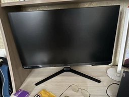 Монитор 27" Samsung Odyssey G4 (LS27HG400EIXUA) -- IPS Full HD / 300Гц / 1 мс (GTG) / 8-Bit / sRGB 99% / HDR10 / nVidia G-SYNC Compatible / AMD FreeSync Premium / Black Equalizer / Pivot фото от покупателей 19