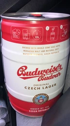Пиво Budweiser Budvar светлое фильтрованное 5% 5 л (8594403310184_8594403708844)