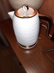 Електрочайник Russell Hobbs 24363-70 фото від покупців 6