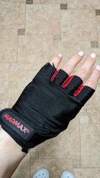 Перчатки для фітнесу MadMax MFG-251 Rainbow Rubine Red XS фото від покупців 8